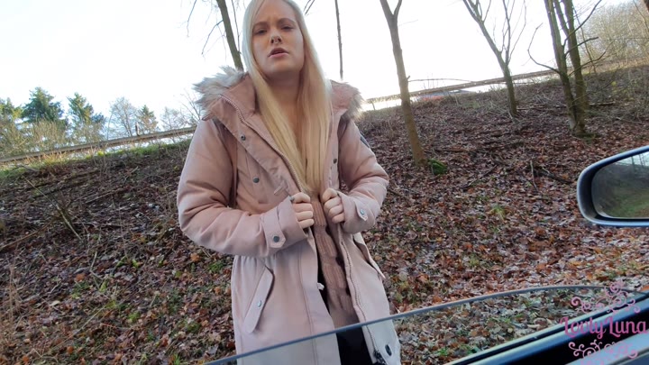 LovlyLuna – Per Anhalter gefahren