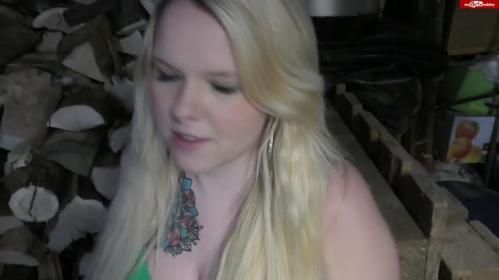 LunaLove- – Dreiste Diebin vom Nachbar erwischt