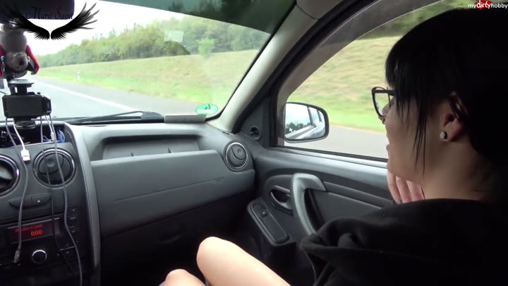 Marie-Saint – Daumen Raus – Schwanz Rein per Anhalter nach Berlin – Creampie Public