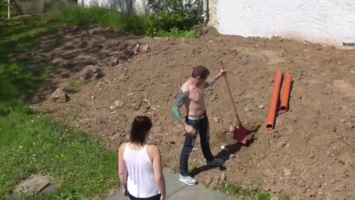 Melina-May – Geil vom Gaertner ficken lassen