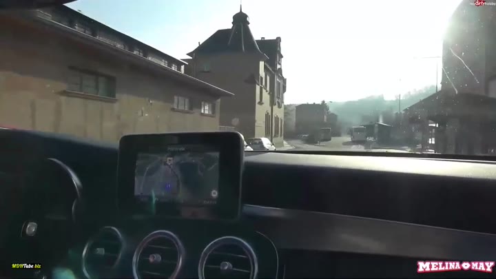 Melina-May – Mein erstes Mal als Hobby-Bahnhofs-Hure – Asozial verarscht worden – Extrem public