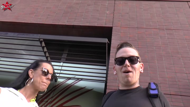 TexasPatti – AO-Fick mit Mega Cumshot – Fremden in Hollywood abgeschleppt