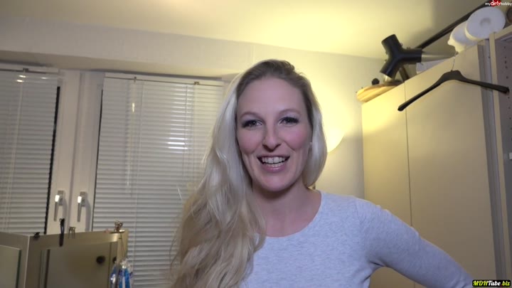 youngcouple9598 – Eine heiße Dusche mit Camangel