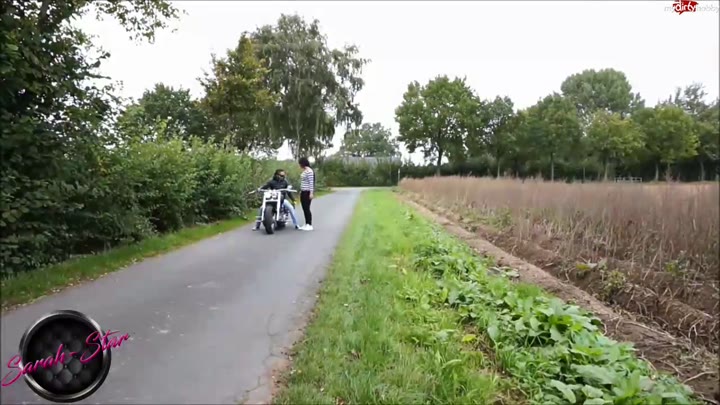 Zara-Mendez – Biker besamt AO meine Fotze