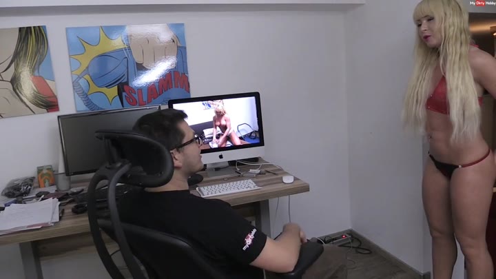 Amateurstar-Casting – Erwischt – Statt meine Pornos zu schauen, fick mich lieber