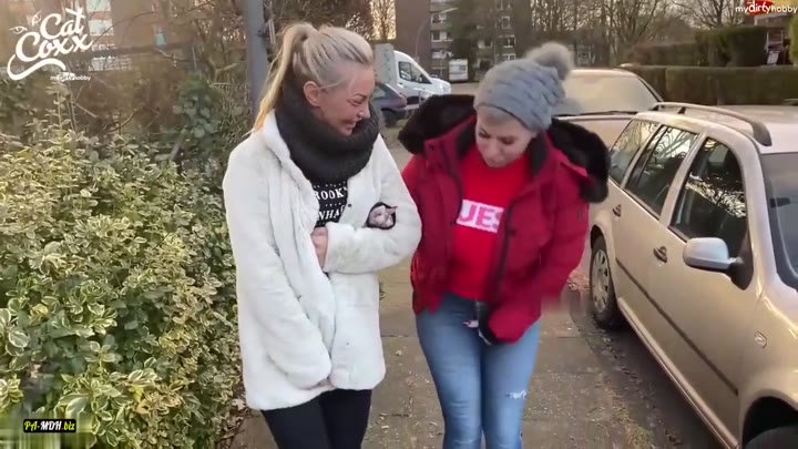 Cat-Coxx – Public Silvester Piss in Hamburg