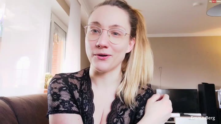 Emma-Berg – Meine nackten Brueste – Ich habe ein 2  Video fuer euch