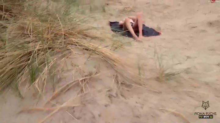 Fiona-Fuchs – Creampie Schnellfick-Date am Strand