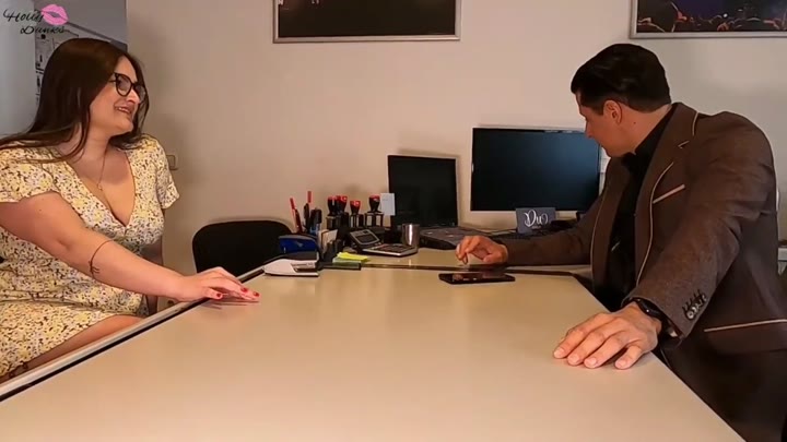HollyBanks – Ficken oder Kuendigung – Vom Chef blank durchgezogen