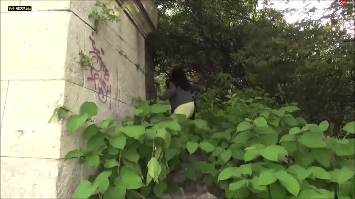 LulluGun – Blowjob auf dem Felsen