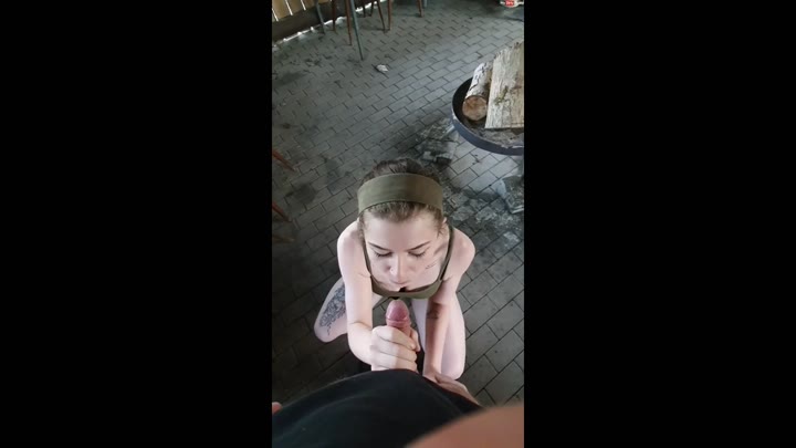 Bria Blume – Riskant – User besamt outdoor meine Muschi – War das aufregend