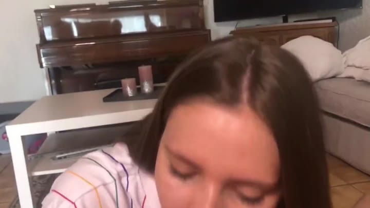 LuisaLu – Sperma Ueberraschung – Blowjob und geschluckt aus 3 Perspektiven