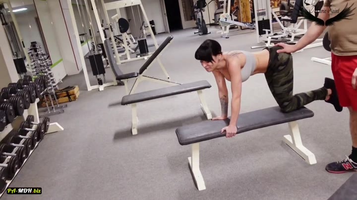 Marie-Saint – Ficken ist auch Sport – Effektives Training Public im Fitnesscenter