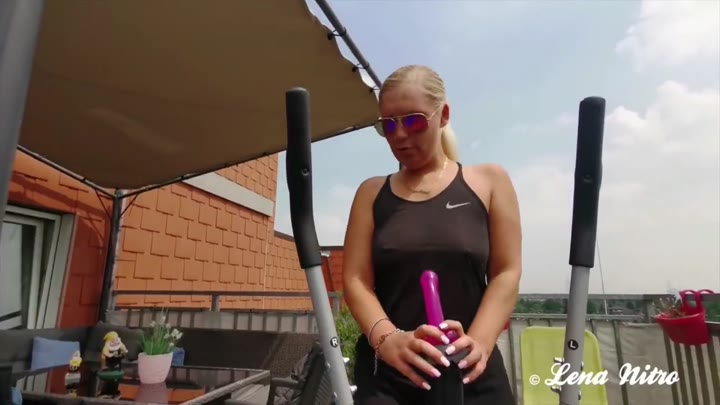 LenaNitro – Aufwärmen vor dem Sport