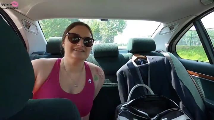 HollyBanks – Die Joggerin – Angequatscht und outdoor weggefickt