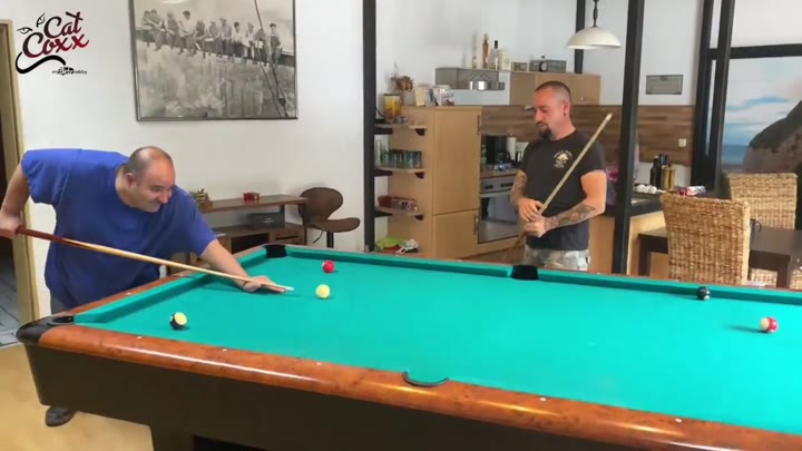 Cat-Coxx – Die Hobby-Hure für Die 3 Mann WG