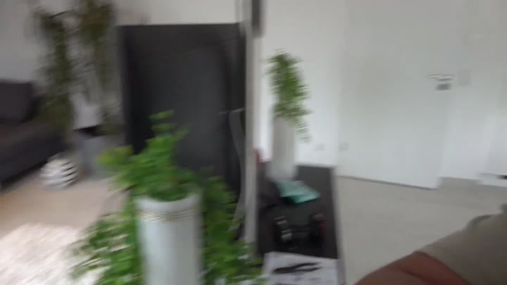 sweetpinkpussy – Ablenkung – Aufbauhelfer abgfickt