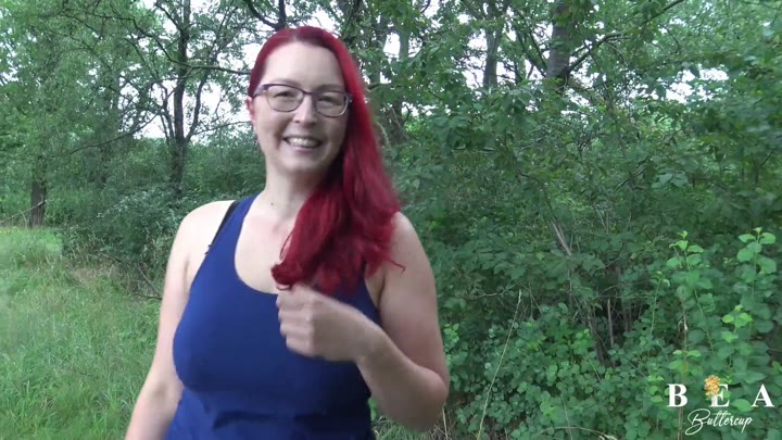 Bea-Buttercup – Drehabbruch – Geiles Smoking-Blow Outdoor