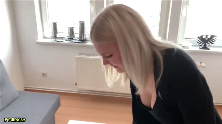 EmelieMai – Aufgetischt und abgesahnt – Härtetest auf dem Couchtisch m2ts