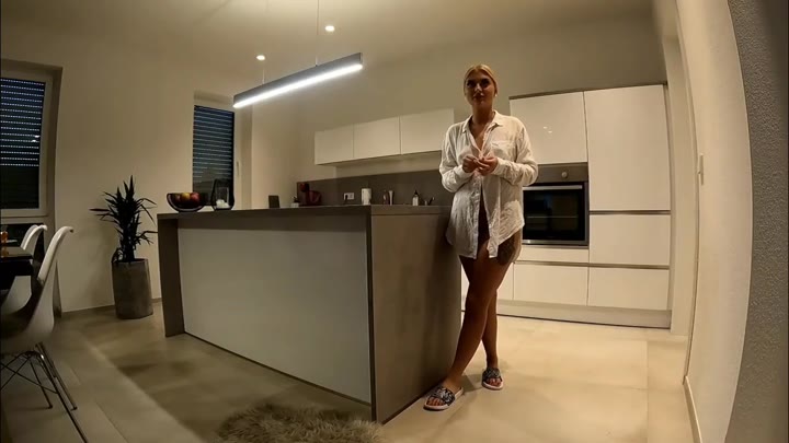 LiaEngel – Nachbar schwängert mich in der Küche – Orgasmus Countdown