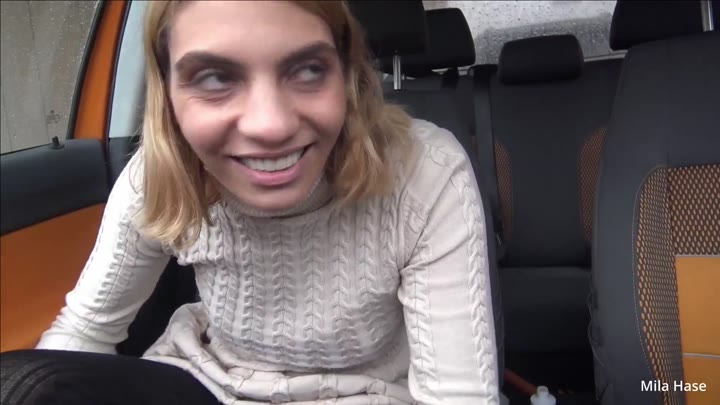 Mila-Hase – Alle habe es gesehen – Mega Publik Orgasmus