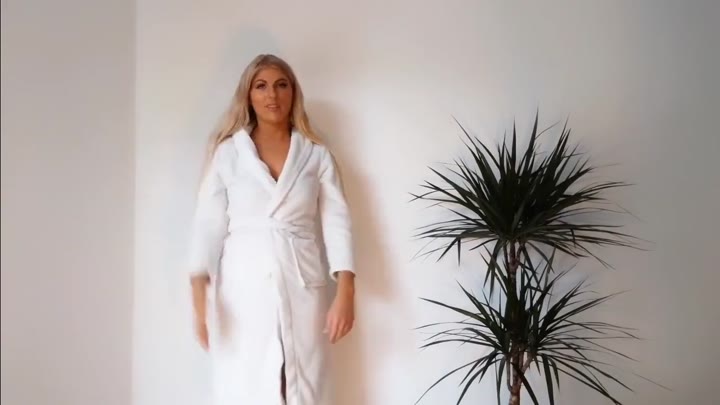 Ricarda Wolf – Nur Unterwaesche OMG – Hab ich das echt gemacht