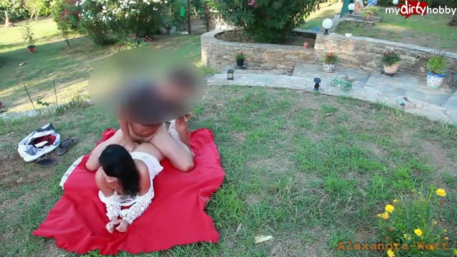 Alexandra-Wett – Public extrem – Frei Fick im botanischen Garten