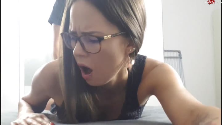 Noradevot – mit vollgepumpter Muschi zum Sonntagsbrunch!