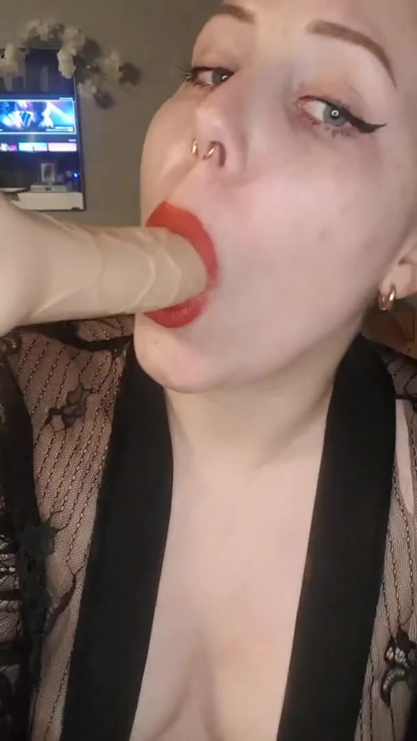 Provocunt – Erster dildo-blowjob…Deepthroat bringt mich zum wuergen
