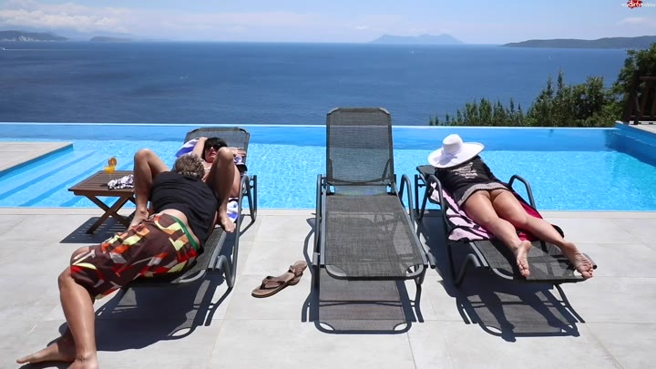 Alexandra-Wett – Publik – Seine Frau bringt es nicht, so fickt er mich