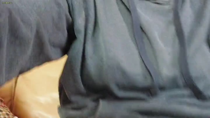 Avi-Montana – Mein Erstes Mal – Ich Veredel meinen Slip fuer dich