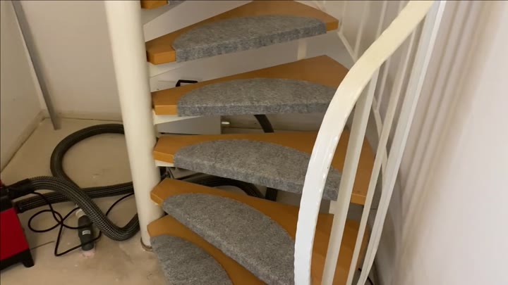 KiraKane – Besuch vom Handwerker