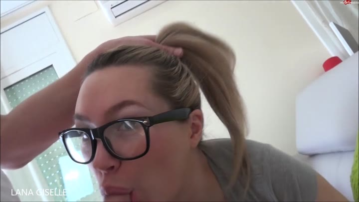 Lana-Giselle – Kondom-Not – Dann halt trocken in den Arsch