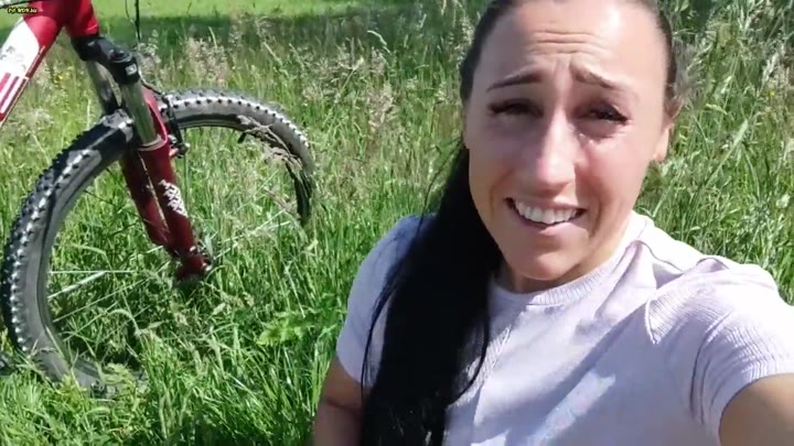 Theresina – FUCK FAST ERWISCHT – Ich habe gedacht, ich sei alleine