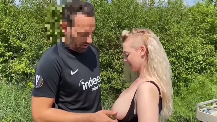 Valery_Venom – Die krasseste AO-Aktion auf MDH – Vom Syrer vorm Fluechtlingsheim gefickt