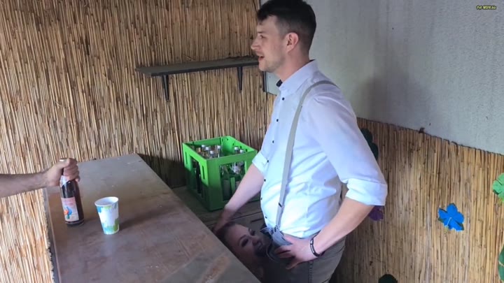 Valery_Venom – So billig ist Keine – Fuer ein Getränk lass ich mich AO ficken