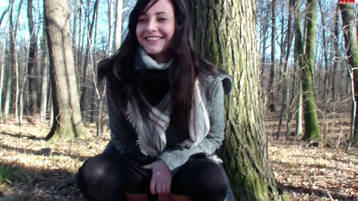Young-Devotion – Mein erstes mal Outdoor gepisst
