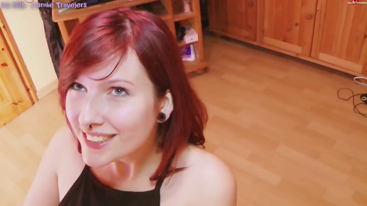 2BrokeTravelers – Spontane POV Deepthroat Blaseaction mit finalem Tittencumshot