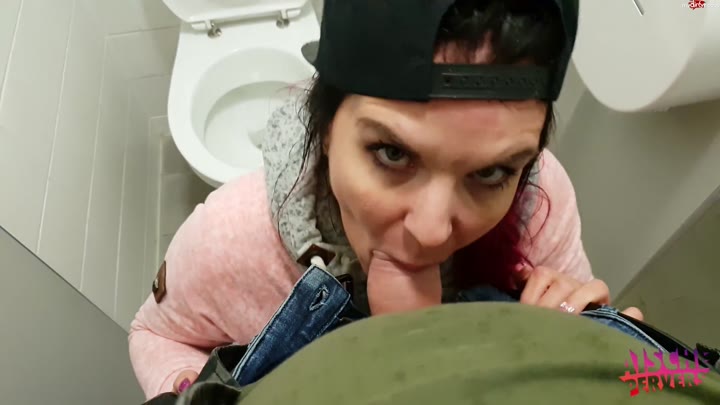 aische-pervers – Blasgeil auf der Rennstrecke