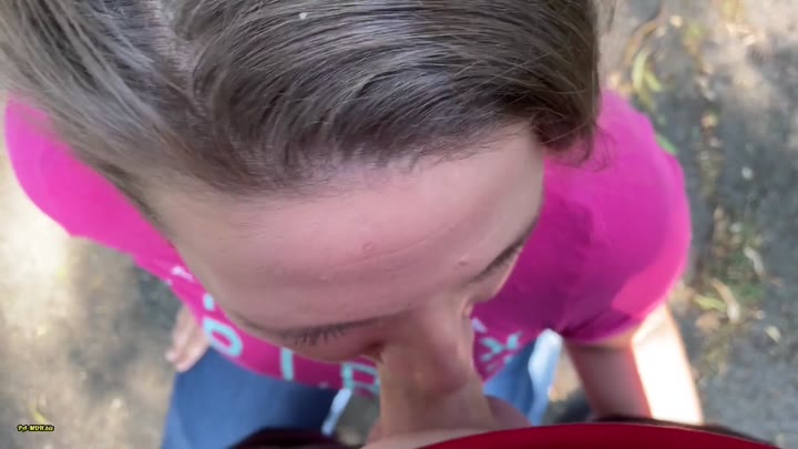 Julia-Winter – 100 Prozent Privat – Spontaner Blowjob