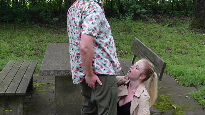 Mia_Adler – SKANDAL – Gratis Rastplatz Fotze fickt ultra Public für Mitfahrgelegenheit