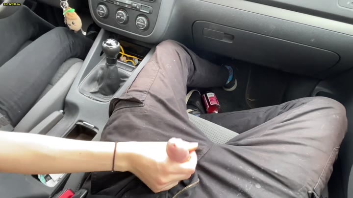 Luna_Lou – Schweinereien im Auto und dann DAS – SCHNELLSPRITZERALARM