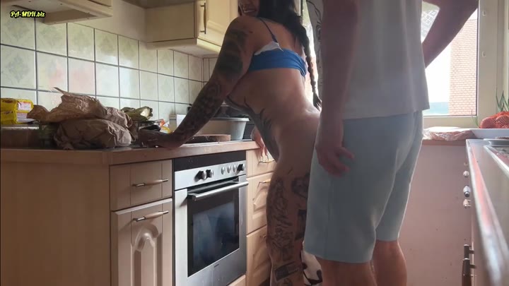 stifflersmom_ – Mein erster Sex mit Kamera