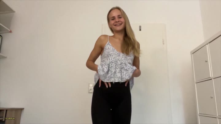 SweetGini – Gehe ich jetzt zu weit – Ich zeige dir mein Pussy Piercing