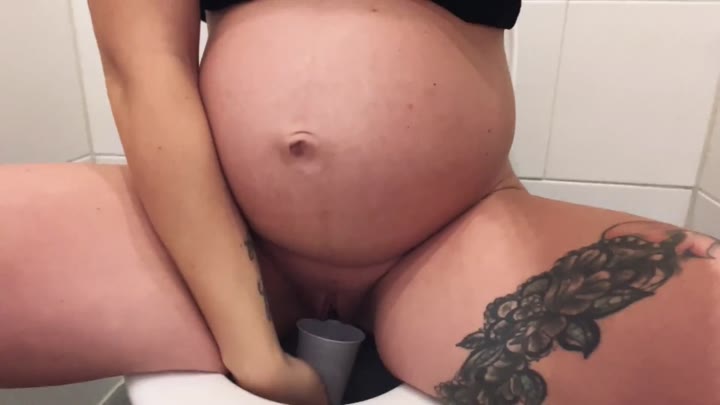 Taiga_LaLoca – SCHWANGER – letzte Urinprob