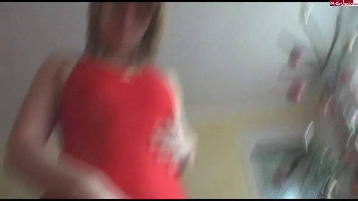 LycraMaus – BlowJob in Swimsuits