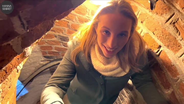 HannaSecret – DREISTE WETTE – SPITZ AUF DEM HISTORISCHEN TURM
