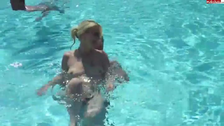 kaetzchen75 – Der Geile Badetag im Freibad ums Eck