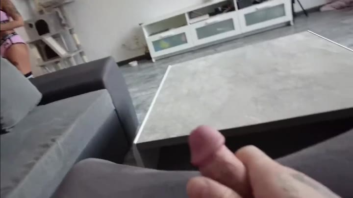 QueenKedi – OMG – Stiefbruder wichst auf meine Pornos