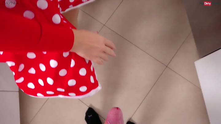 Daynia – StiefMUTTIs verfickte Weihnachtsbaeckerei – DAMIT hat der Bengel nicht gerechnet – XXL SPERMAFRESSE